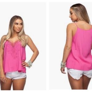 ⭐️ Buddy Love Smell the Roses Harper Floral Embroidered Tank S